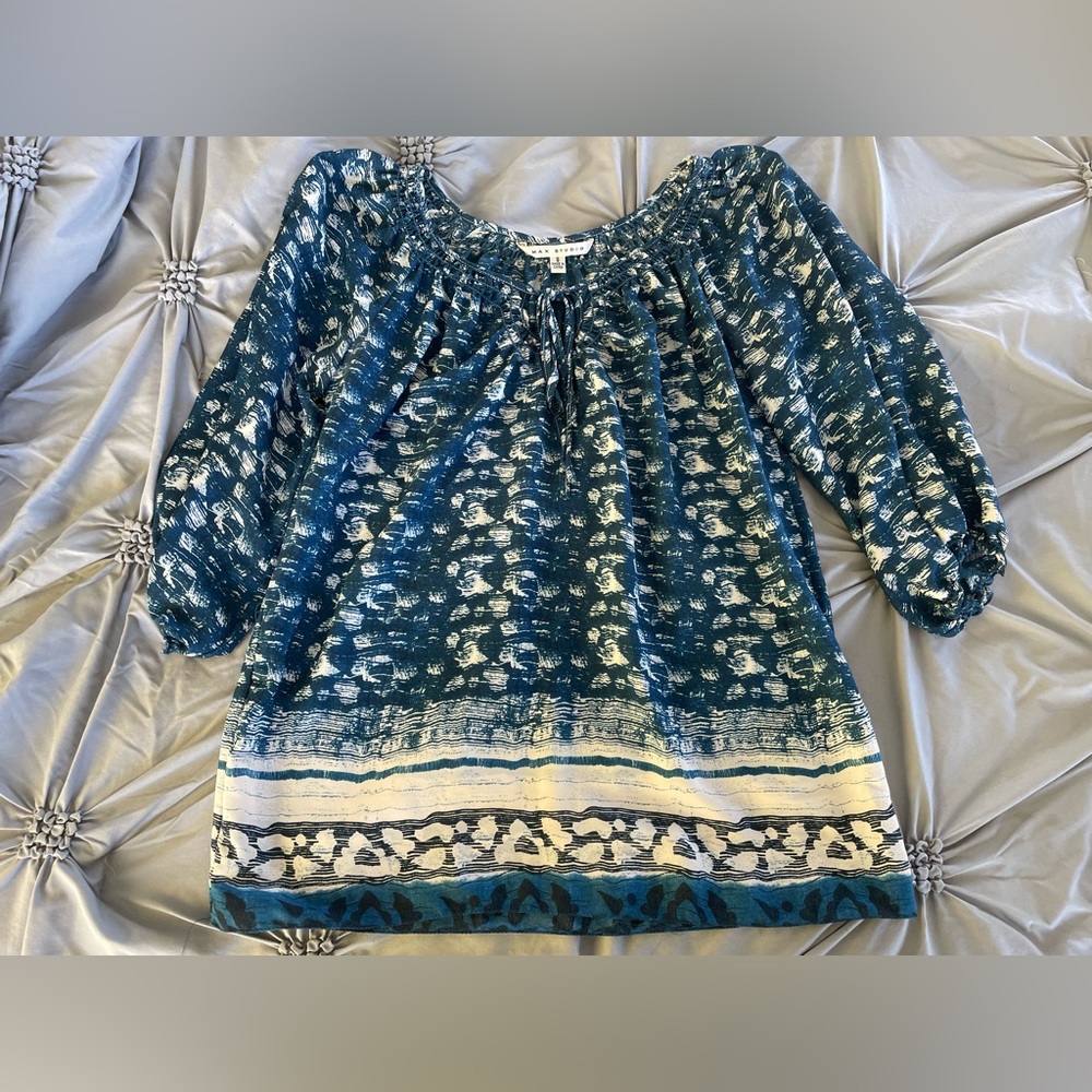 Woman’s tunic blouse